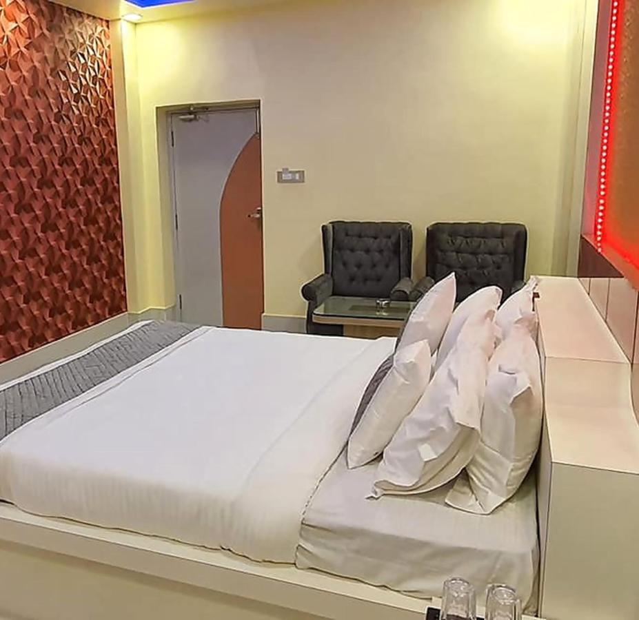 Gokul Raj By Wb Economy , Madhubani Hotel Exterior foto